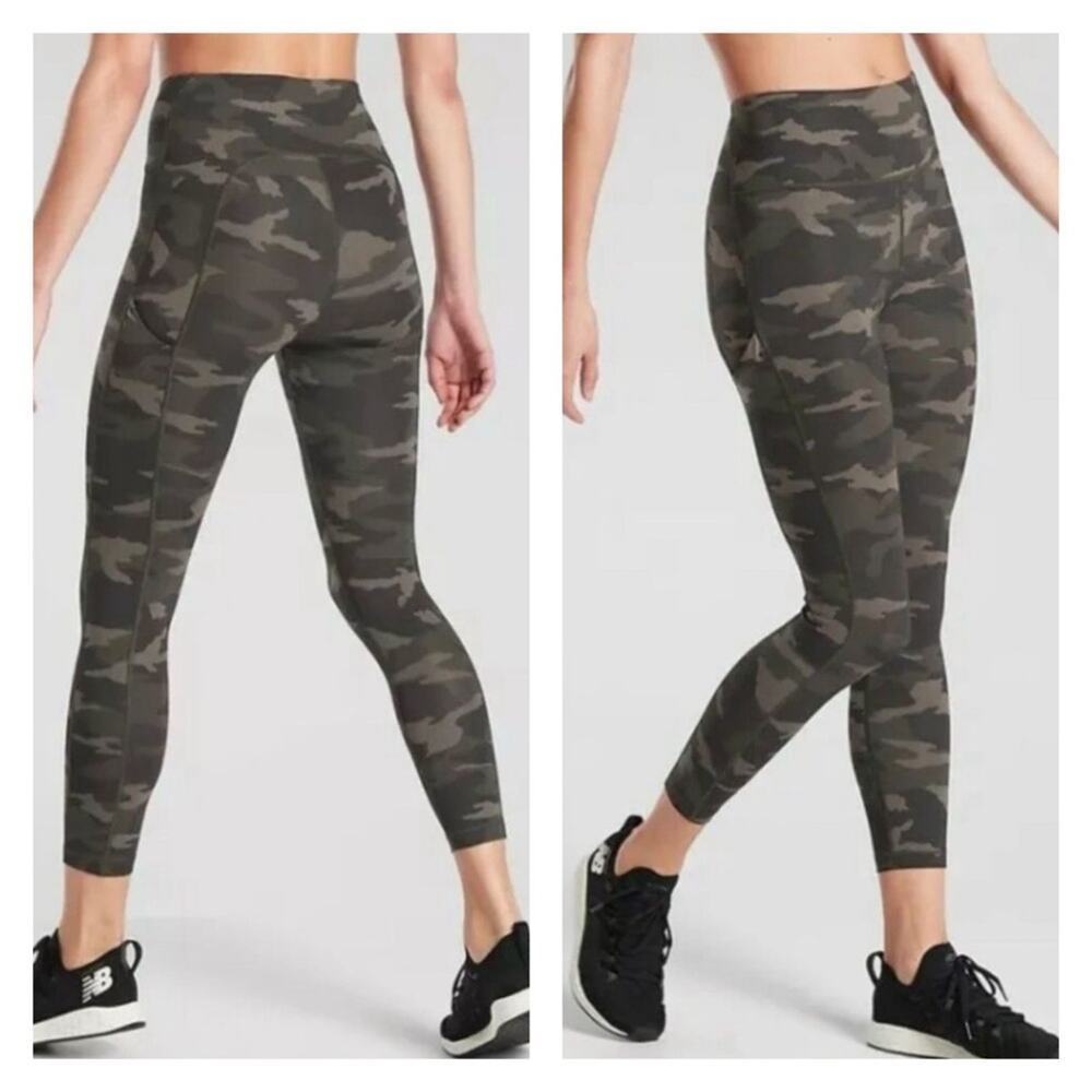 Athleta Ultimate 7/8 High Rise Leggings‎ S Camo